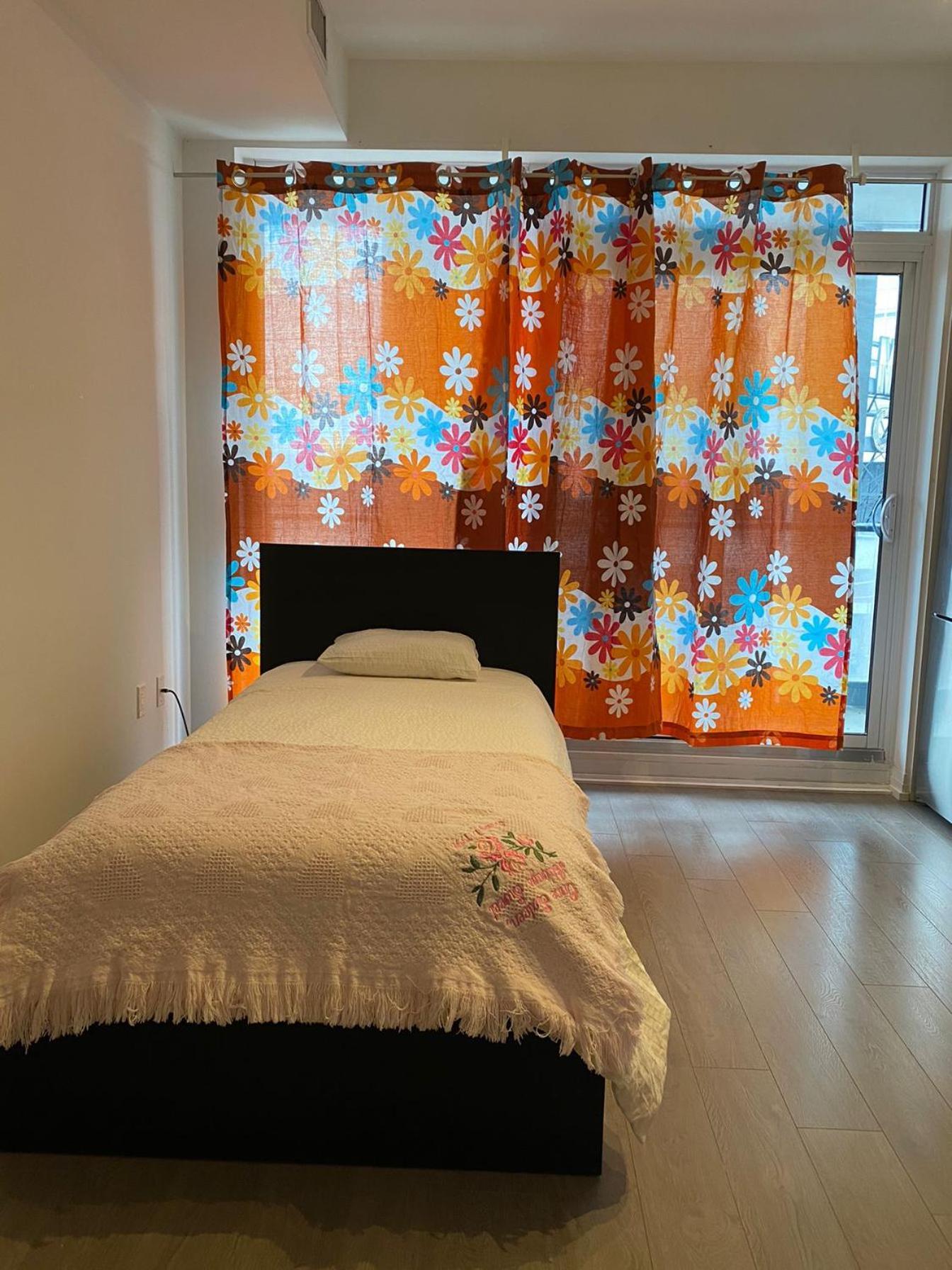 Cozy Holiday Home Toronto Ngoại thất bức ảnh